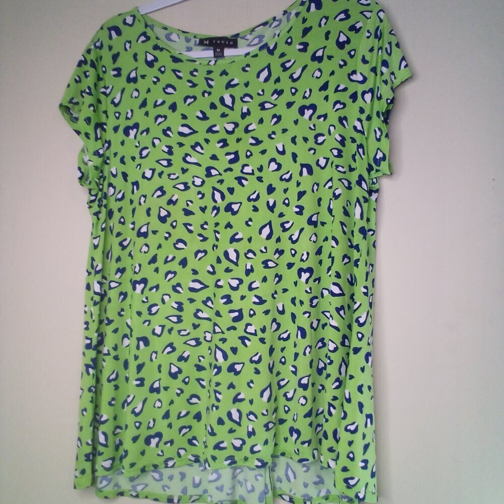 N Touch Blouse M Lot of 3 Short Sleeve Soft Stretch Pattern Yellow Red Green - Picture 3 of 12